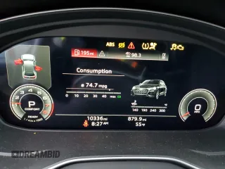 2021 Audi Q5 Premium Plus with VIN WA1BAAFY5M2098004, listed as a Copart auction lot 70068762 with 10,336 mi miles. Bid and sale history available at carsss.com. Image 9.