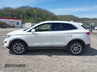 2018 Lincoln MKC Select with VIN 5LMCJ2D90JUL14751, listed as a IAAI auction lot 42091255 with 51,333 mi miles and . Bid and sale history available at DreamBid. Image 15.
