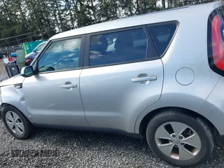 2014 Kia Soul with VIN KNDJN2A28E7732621, listed as a IAAI auction lot 41729382 with 38,507 mi miles. Bid and sale history available at carsss.com. Image 14.