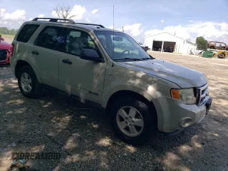 2008 Ford Escape XLT с VIN 1FMCU03168KC15402, выставлен на аукционе Copart как лот 61370205 с пробегом 215 441 миль миль и Чистый • Clean title. История ставок и продаж доступна на DreamBid. Изображение 4.