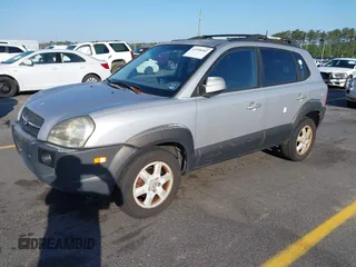 2005 Hyundai Tucson GLS with VIN KM8JN12D65U244033, listed as a IAAI auction lot 41998302 with 219,205 mi miles. Bid and sale history available at carsss.com. Image 2.