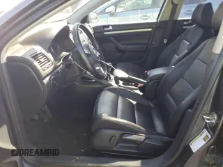 2010 Volkswagen Jetta SE z VIN 3VWRX7AJ4AM129714, wystawiony jako Copart lot #52975835 z przebiegiem 166 554 mil mil oraz Szkoda całkowita • Salvage title. Historia ofert i sprzedaży dostępna na DreamBid. Obrazek 7.