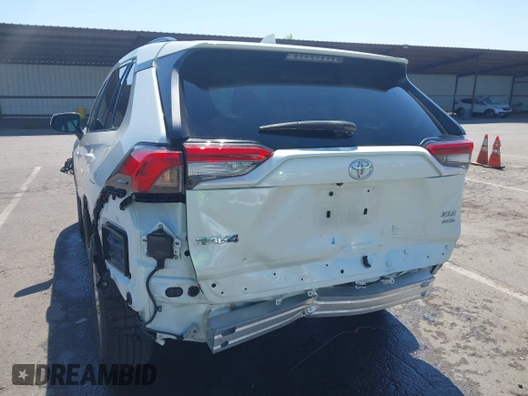 2022 Toyota RAV4 XLE Premium с VIN 2T3A1RFV5NW254749, выставлен на аукционе IAAI как лот 42458461 с пробегом 46 971 миль миль и . История ставок и продаж доступна на DreamBid. Изображение 6.