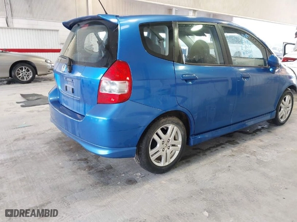 2008 Honda Fit Sport with VIN JHMGD37668S048700, listed as a IAAI auction lot 41652433 with 124,109 mi miles. Bid and sale history available at carsss.com. Image 4.