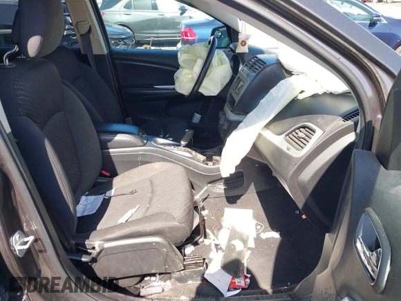 2018 Dodge Journey SE with VIN 3C4PDCAB3JT506088, listed as a IAAI auction lot 41969875 with 47,567 mi miles and . Bid and sale history available at carsss.com. Image 5.