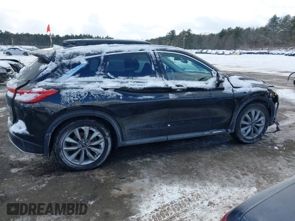 2021 Infiniti QX50 Luxe z VIN 3PCAJ5BBXMF110042, wystawiony jako IAAI lot #41358126 z przebiegiem 40 934 mil mil oraz . Historia ofert i sprzedaży dostępna na DreamBid. Obrazek 13.