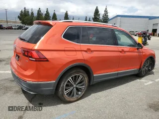 2018 Volkswagen Tiguan SEL with VIN 3VV3B7AX8JM083219, listed as a Copart auction lot 54275945 with 59,780 mi miles and Salvage title. Bid and sale history available at DreamBid. Image 3.