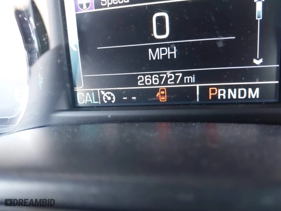 2015 Chevrolet Silverado 1500 LT with VIN 3GCUKREC0FG263001, listed as a IAAI auction lot 41735790 with 266,727 mi miles. Bid and sale history available at carsss.com. Image 15.