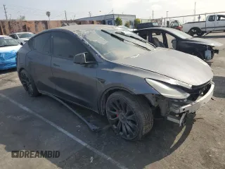 2022 Tesla Model Y Performance z VIN 7SAYGDEF3NF547827, wystawiony jako Copart lot #53151835 z przebiegiem 29 631 mil mil oraz Szkody całkowita. Historia ofert i sprzedaży dostępna na DreamBid. Obrazek 4.