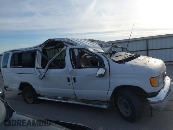 2000 Ford Econoline Passenger XL with VIN 1FBSS31L5YHB41693, listed as a IAAI auction lot 41850059 with 236,450 mi miles and . Bid and sale history available at DreamBid. Image 13.