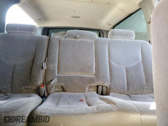 2004 Chevrolet Suburban LT with VIN 3GNEC16T74G202993, listed as a Copart auction lot 86900114 with 0 mi miles and Non Repairable. Bid and sale history available at carsss.com. Image 10.