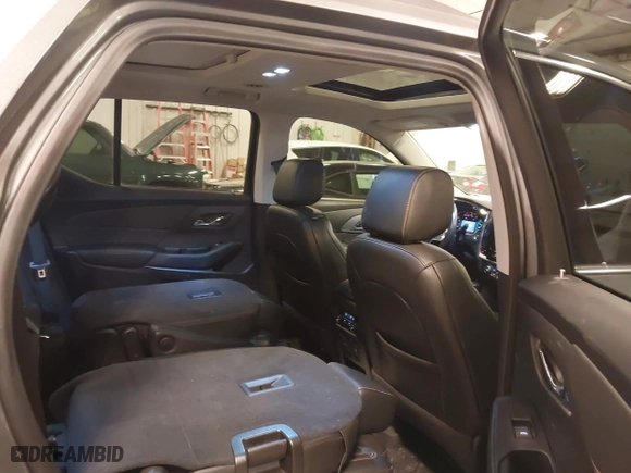2020 Chevrolet Traverse LT Leather with VIN 1GNEVHKW2LJ133629, listed as a IAAI auction lot 41530299 with 86,329 mi miles. Bid and sale history available at carsss.com. Image 8.