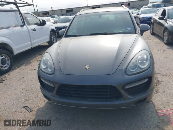2012 Porsche Cayenne Turbo с VIN WP1AC2A29CLA80486, выставлен на аукционе IAAI как лот 42324263 с пробегом 106 588 миль миль и . История ставок и продаж доступна на DreamBid. Изображение 10.