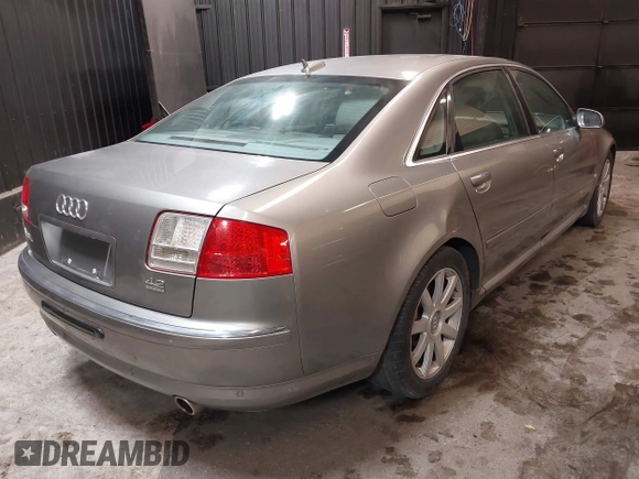 2005 Audi A8 L with VIN WAUML44E75N010117, listed as a IAAI auction lot 41523759 with 125,431 mi miles. Bid and sale history available at carsss.com. Image 4.