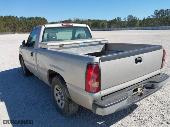 2007 Chevrolet Silverado 1500 with VIN 1GCEC14V97Z126498, listed as a IAAI auction lot 41792459 with 251,007 mi miles. Bid and sale history available at carsss.com. Image 3.