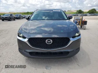 2024 Mazda CX-30 S Premium z VIN 3MVDMBDM4RM615609, wystawiony jako Copart lot #57761055 z przebiegiem 20 721 mil mil oraz Szkoda całkowita • Salvage title. Historia ofert i sprzedaży dostępna na DreamBid. Obrazek 5.