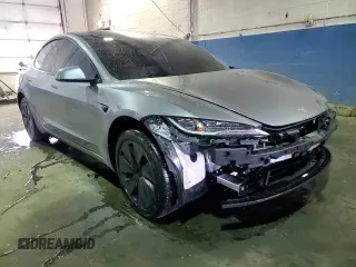 2025 Tesla Model 3 Long Range with VIN 5YJ3E1EA1SF925543, listed as a Copart auction lot 43796445 with 260 mi miles and Salvage Title. Bid and sale history available at DreamBid. Image 15.