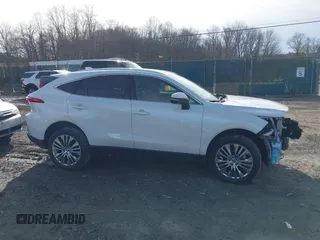2022 Toyota Venza LE with VIN JTEAAAAH8NJ115518, listed as a IAAI auction lot 41758903 with 17,738 mi miles and . Bid and sale history available at DreamBid. Image 14.