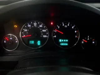 2010 Jeep Liberty Limited z VIN 1J4PN5GK3AW150858, wystawiony jako Copart lot #57888735 z przebiegiem 130 356 mil mil oraz Szkoda całkowita • Salvage title. Historia ofert i sprzedaży dostępna na DreamBid. Obrazek 9.