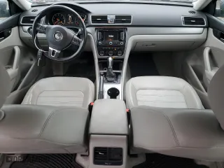 2015 Volkswagen Passat 1.8T Sport with VIN 1VWBT7A31FC040917, listed as a Copart auction lot 43536315 with 143,340 mi miles and Clean Title. Bid and sale history available at carsss.com. Image 8.