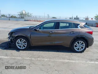 2018 Infiniti QX30 Premium with VIN SJKCH5CP5JA054091, listed as a IAAI auction lot 42471932 with 28,713 mi miles and . Bid and sale history available at DreamBid. Image 15.