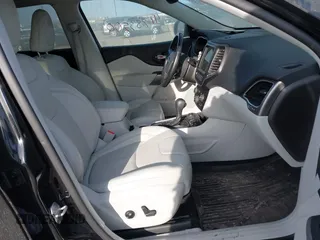 2021 Jeep Cherokee Latitude Lux with VIN 1C4PJMMX8MD166775, listed as a IAAI auction lot 41783500 with 19,869 mi miles and . Bid and sale history available at carsss.com. Image 5.