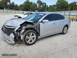 2013 Nissan Altima 2.5 SV with VIN 1N4AL3AP8DN529235, listed as a Copart auction lot 52147385 with 135,166 mi miles and Salvage Title. Bid and sale history available at carsss.com. Image 1.