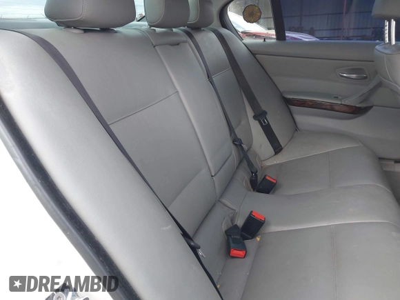 2006 BMW 3 Series 325i with VIN WBAVB175X6NK31827, listed as a IAAI auction lot 41920464 with 174,885 mi miles and . Bid and sale history available at DreamBid. Image 8.