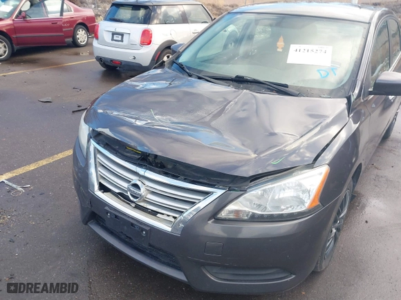 2013 Nissan Sentra SR with VIN 3N1AB7AP7DL680347, listed as a IAAI auction lot 41215274 with 185,252 mi miles. Bid and sale history available at carsss.com. Image 6.