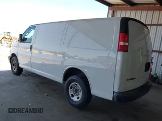 2018 Chevrolet Express Cargo with VIN 1GCWGAFP0J1339529, listed as a IAAI auction lot 42783116 with 121,861 mi miles and . Bid and sale history available at DreamBid. Image 3.