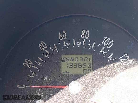 1999 Volkswagen Beetle GLS z VIN 3VWCC21C1XM415115, wystawiony jako IAAI lot #41933992 z przebiegiem 193 653 mil mil oraz . Historia ofert i sprzedaży dostępna na DreamBid. Obrazek 7.