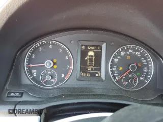 2013 Volkswagen Eos Komfort with VIN WVWBW8AH7DV000421, listed as a Copart auction lot 51988795 with 102,155 mi miles and Salvage Title. Bid and sale history available at DreamBid. Image 9.