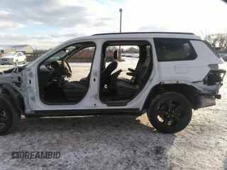 2021 Jeep Grand Cherokee Altitude with VIN 1C4RJKAG6M8186114, listed as a IAAI auction lot 41357671 with Not provided miles and . Bid and sale history available at DreamBid. Image 13.
