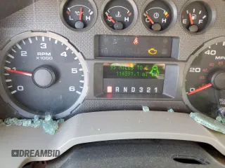 2008 Ford F-350 XL with VIN 1FTWX31518ED64699, listed as a Copart auction lot 77196904 with 114,591 mi miles and Salvage Title. Bid and sale history available at DreamBid. Image 9.