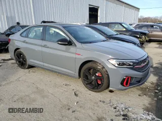 2023 Volkswagen Jetta GLI Autobahn z VIN 3VW2T7BU6PM001585, wystawiony jako Copart lot #82532014 z przebiegiem 24 556 mil mil oraz Szkoda całkowita • Salvage title. Historia ofert i sprzedaży dostępna na DreamBid. Obrazek 4.