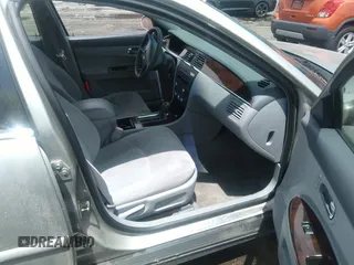 2007 Buick LaCrosse CX with VIN 2G4WC582571226954, listed as a IAAI auction lot 42638999 with 120,843 mi miles and . Bid and sale history available at DreamBid. Image 5.