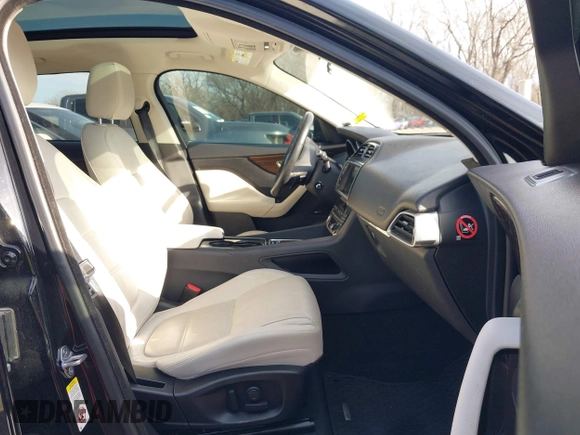 2017 Jaguar F-Pace 35t Prestige with VIN SADCK2BV1HA895827, listed as a IAAI auction lot 41119402 with 31,767 mi miles and . Bid and sale history available at DreamBid. Image 5.