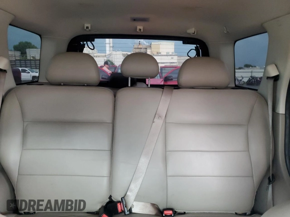 2008 Ford Escape XLT z VIN 1FMCU03108KB52684, wystawiony jako Copart lot #61420135 z przebiegiem 259 627 mil mil oraz Czysty tytuł • Clean title. Historia ofert i sprzedaży dostępna na DreamBid. Obrazek 10.
