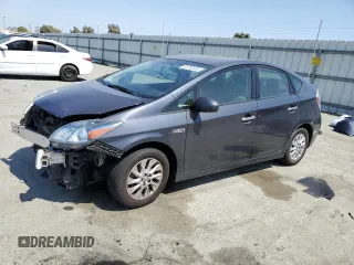 2014 Toyota Prius with VIN JTDKN3DP7E3054730, listed as a Copart auction lot 59752555 with 148,002 mi miles and Salvage title. Bid and sale history available at DreamBid. Image 1.