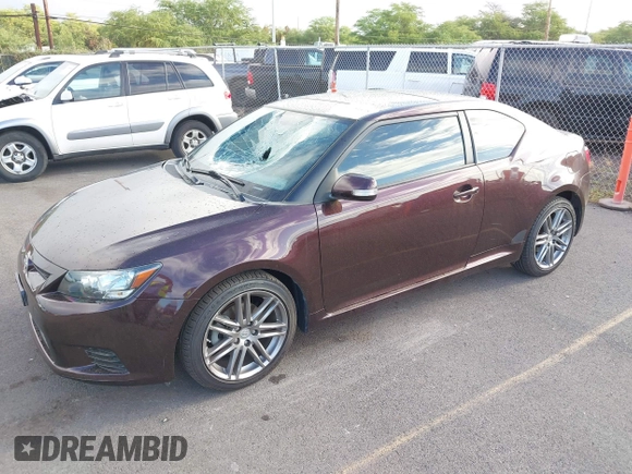 2013 Scion tC z VIN JTKJF5C76D3063593, wystawiony jako IAAI lot #41751475 z przebiegiem 59 520 mil mil oraz . Historia ofert i sprzedaży dostępna na DreamBid. Obrazek 2.