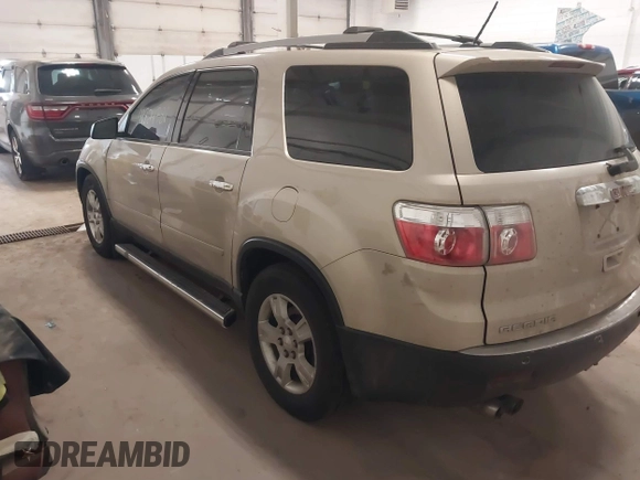 2011 GMC Acadia SLE with VIN 1GKKVPED8BJ246858, listed as a IAAI auction lot 41824381 with 198,976 mi miles. Bid and sale history available at carsss.com. Image 3.