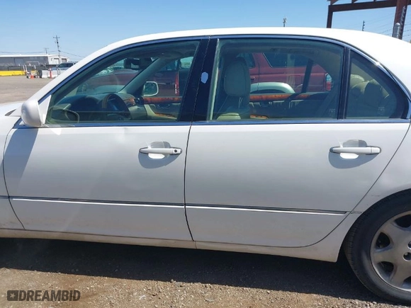 2003 Lexus LS 430 with VIN JTHBN30F930107017, listed as a IAAI auction lot 41967933 with 452,026 mi miles. Bid and sale history available at carsss.com. Image 14.