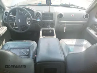 2006 Ford Expedition Special Service with VIN 1FMFU15506LA10037, listed as a Copart auction lot 61726303 with 225,227 mi miles and Salvage Title. Bid and sale history available at carsss.com. Image 8.