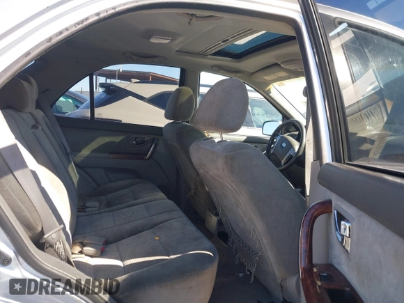2004 Kia Sorento LX z VIN KNDJD733X45297844, wystawiony jako IAAI lot #41510715 z przebiegiem 222 676 mil mil oraz . Historia ofert i sprzedaży dostępna na DreamBid. Obrazek 8.
