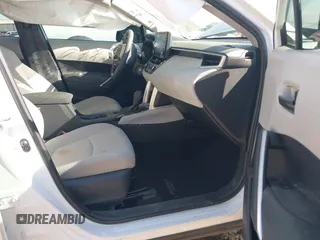 2022 Toyota Corolla Cross L z VIN 7MUAAAAG1NV024532, wystawiony jako IAAI lot #41887286 z przebiegiem 47 102 mil mil oraz . Historia ofert i sprzedaży dostępna na DreamBid. Obrazek 5.