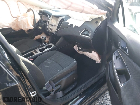 2017 Chevrolet Cruze LS z VIN 1G1BC5SM5H7277073, wystawiony jako IAAI lot #41336306 z przebiegiem 95 515 mil mil oraz . Historia ofert i sprzedaży dostępna na DreamBid. Obrazek 5.