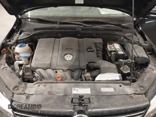 2013 Volkswagen Jetta Sedan SE with VIN 3VWDP7AJ3DM388564, listed as a IAAI auction lot 41781350 with 255,357 mi miles. Bid and sale history available at carsss.com. Image 10.
