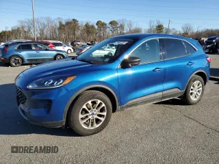 2022 Ford Escape SE with VIN 1FMCU9G62NUB31703, listed as a Copart auction lot 42728445 with 92,205 mi miles and Clean Title. Bid and sale history available at carsss.com. Image 1.