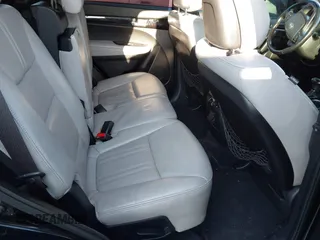 2014 Kia Sorento SX with VIN 5XYKW4A71EG540162, listed as a IAAI auction lot 41616809 with 175,041 mi miles. Bid and sale history available at carsss.com. Image 8.