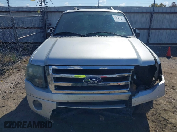 2013 Ford Expedition Limited z VIN 1FMJU1K55DEF45140, wystawiony jako IAAI lot #40653896 z przebiegiem 178 027 mil mil oraz . Historia ofert i sprzedaży dostępna na DreamBid. Obrazek 6.